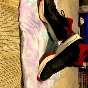 Jordan Max Aura 3 'Bred' (red white and black)